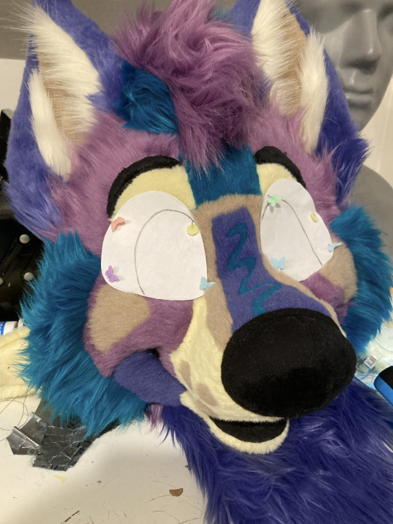 Furred head, now with paper eye templates